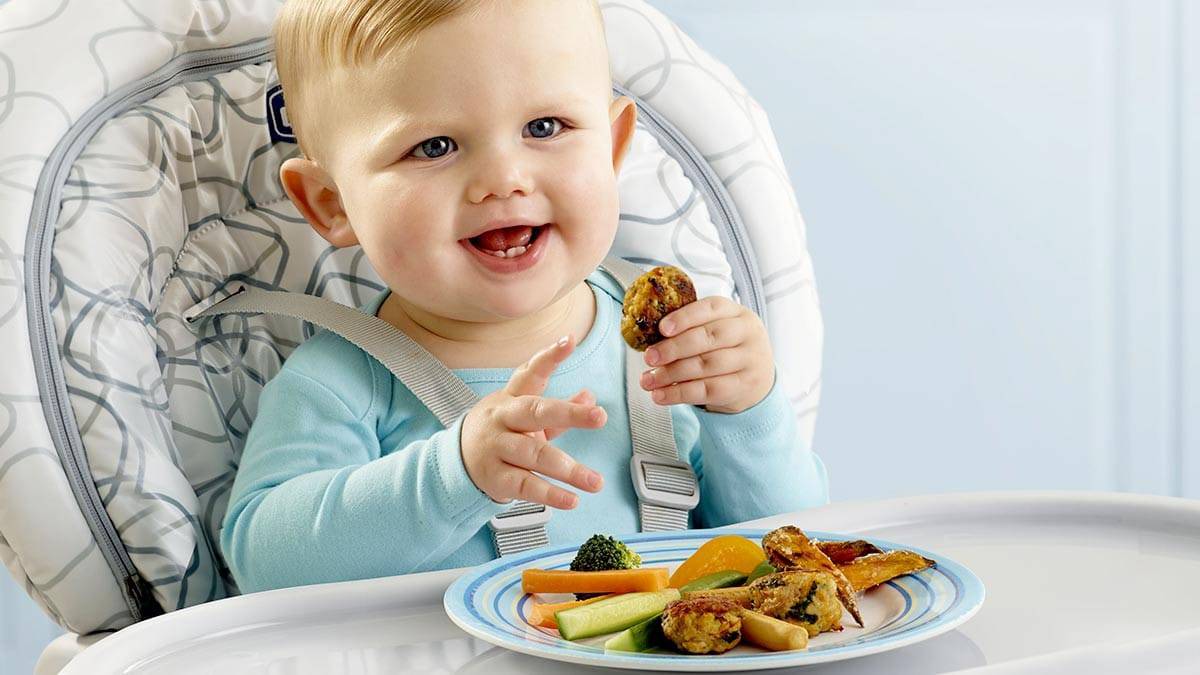 Weaning: A Guide On When To Start - LittleOneMag