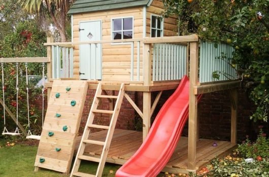 little girl outdoor playhouses