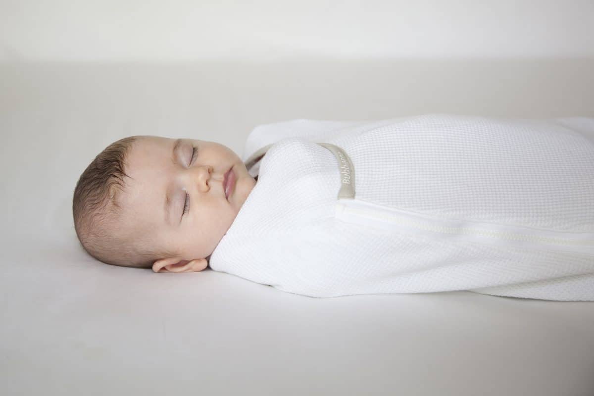 How to Swaddle a Baby An Expert Guide LittleOneMag