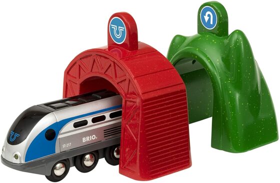 Brio World Smart Tech Engine Set 