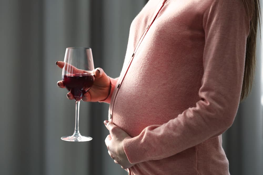 Drinking Wine While Pregnant Will It Harm My Baby LittleOneMag