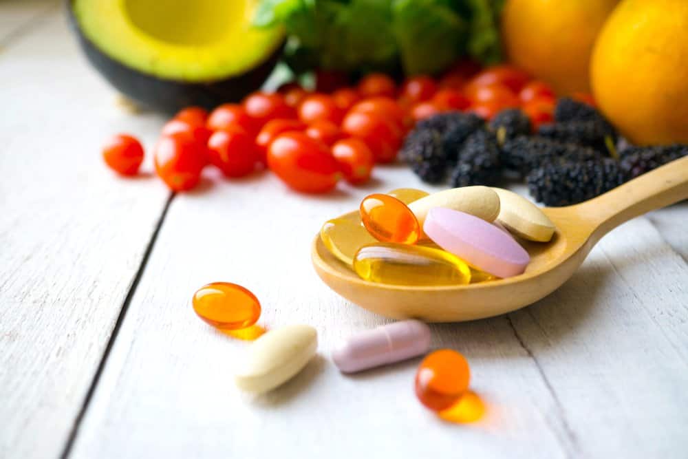 multivitamins and food